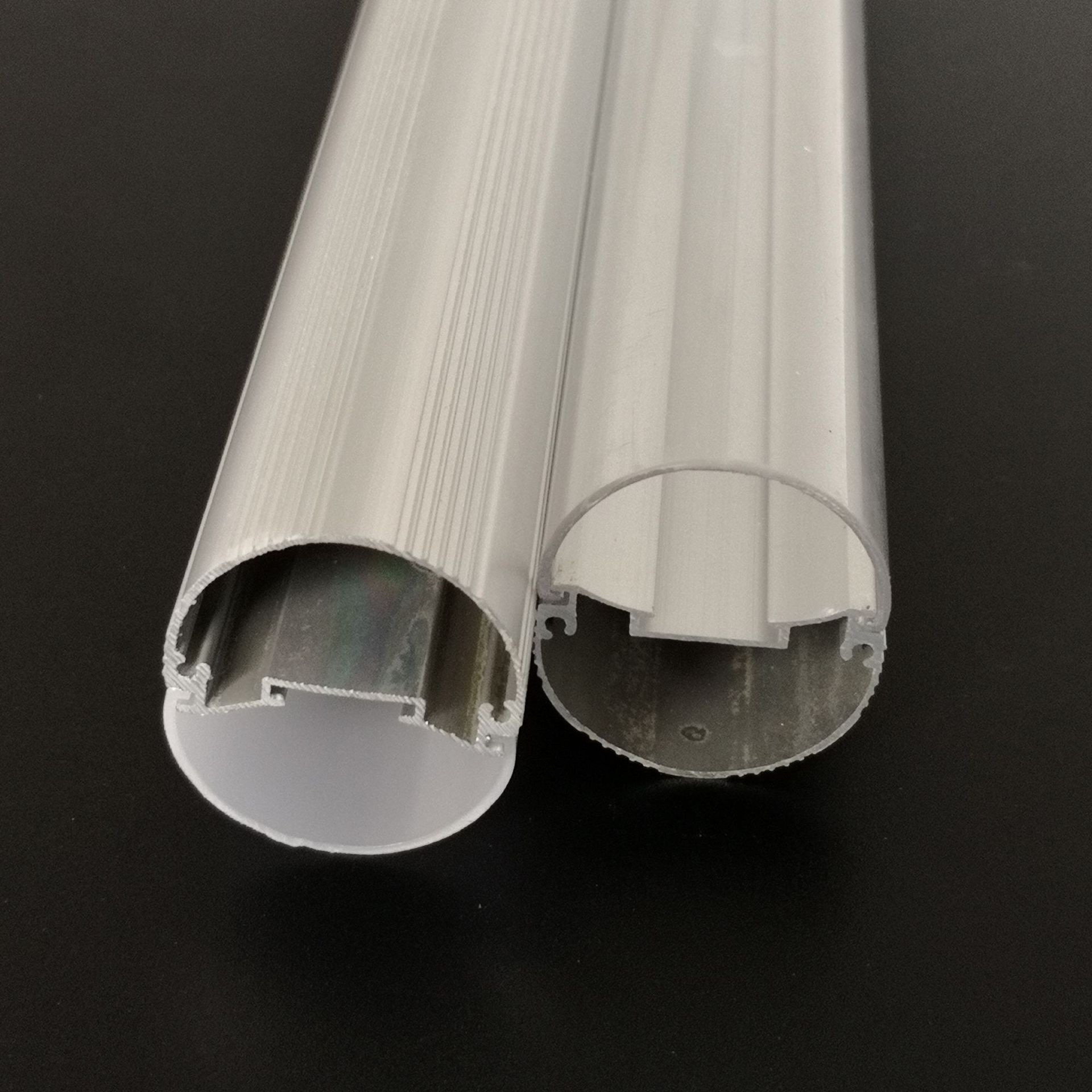 The second reason for the formation of adsorbed particles in the aluminum profile of the LED tube housing