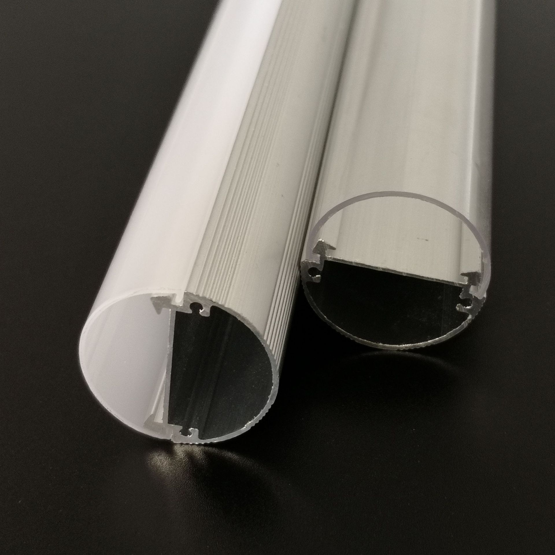 Application of PC extruded tubes in LED lights